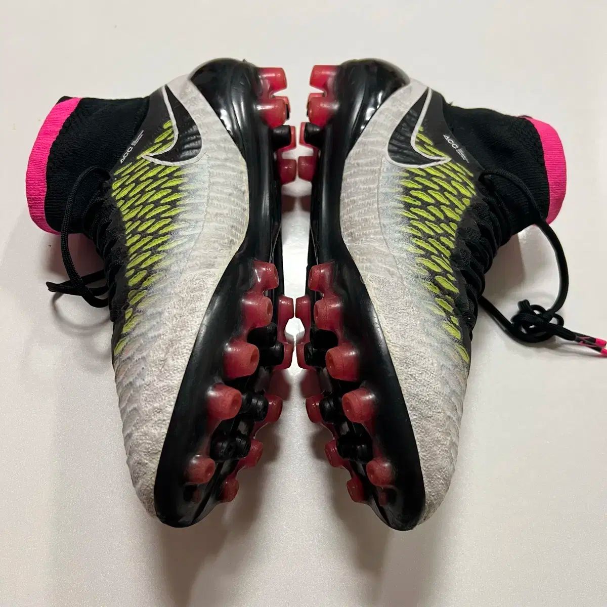 マジスタ　オブラ　26 sg Nike id シューズ袋付き マジスタ オブラ 26 sg Nike id シューズ袋付き