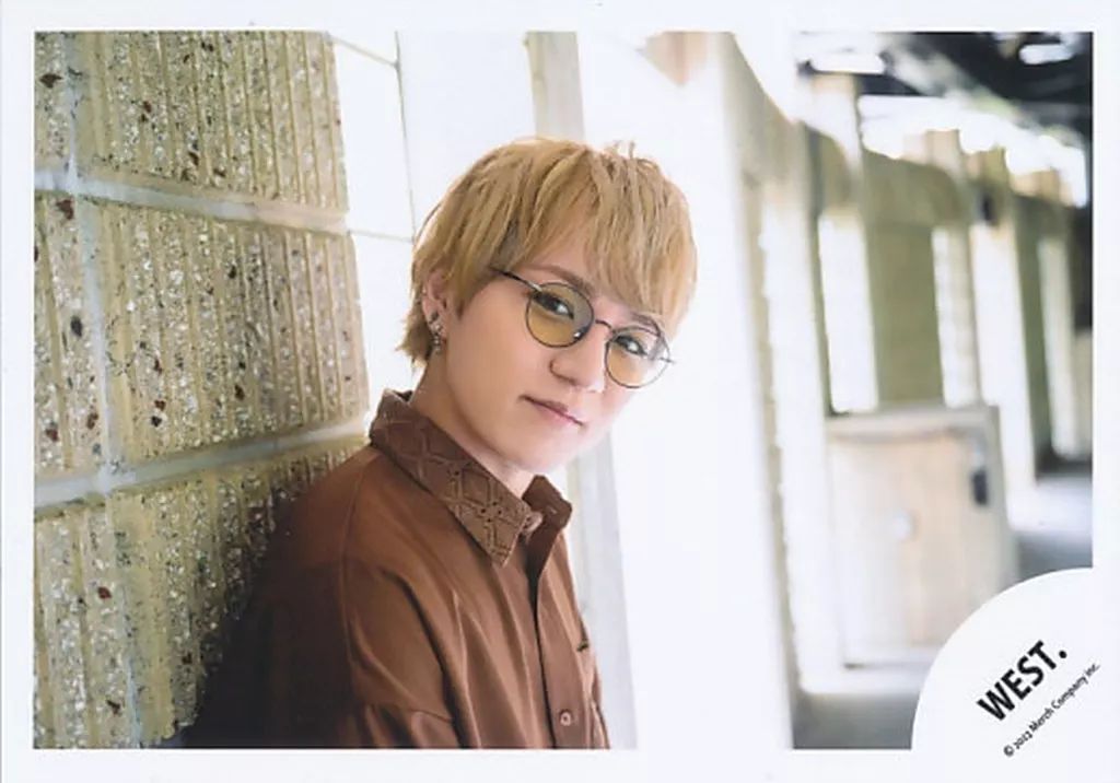 WEST. 神山智洋 公式写真134枚 Amazon.co.jp: ジャニーズWEST