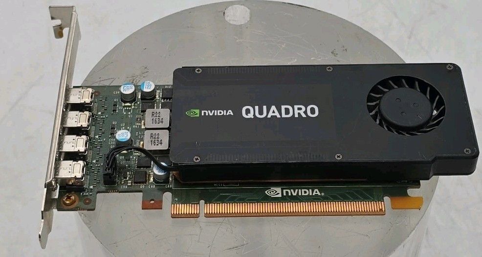 北支那駐屯記念 恩賜 大正八年六月廿八日 菊紋入り徽章 八菊 – 家紋DB