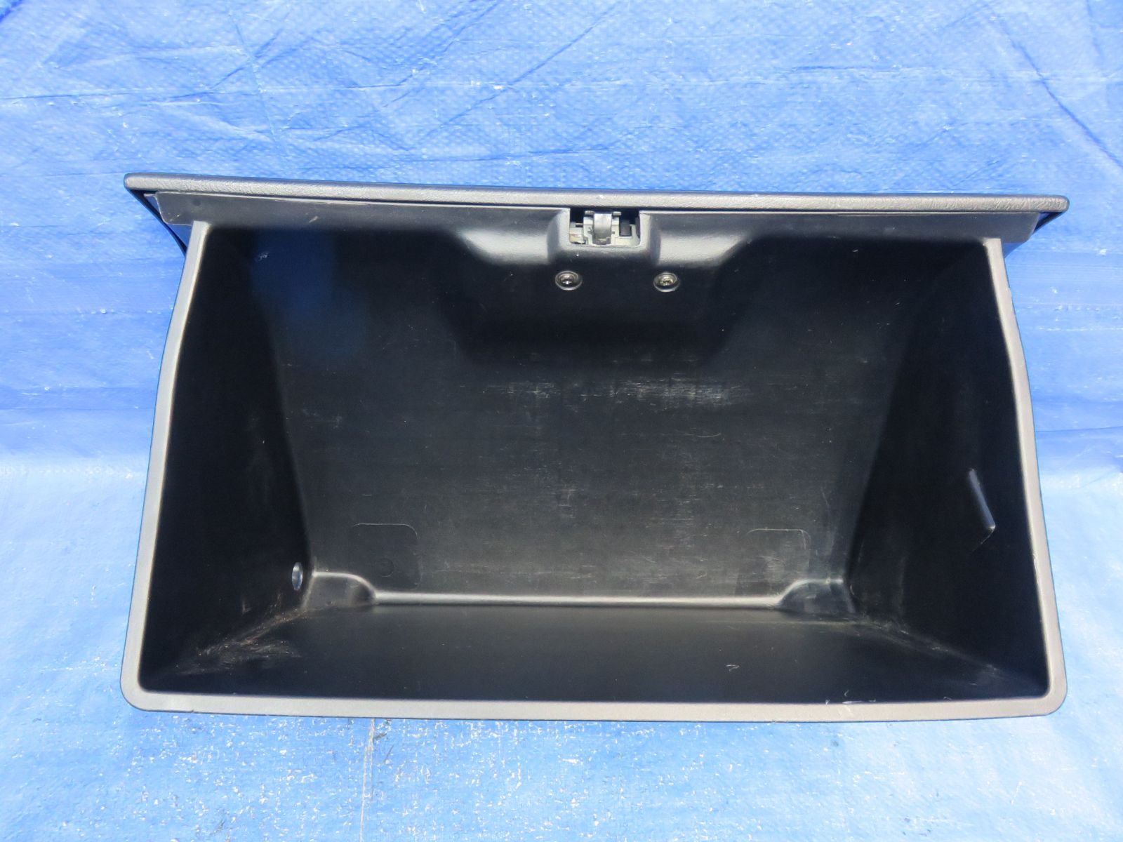 LA7055 三菱 EC5W レグナム 助手席 グローブボックス ダッシュ 純正 MR765368 ブラック EC1W EC3W EA1W EA3W 小傷 FFCRYSTALESIA_COM