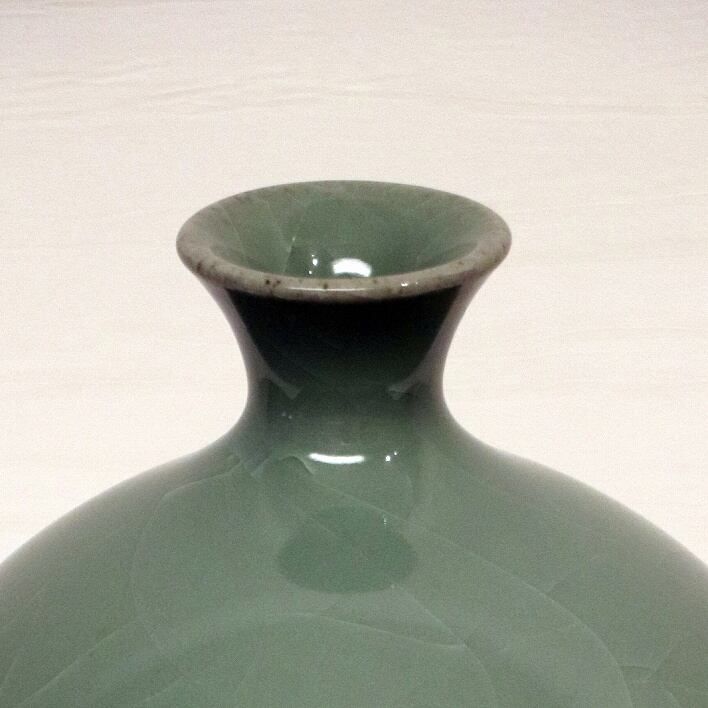 伊万里鍋島焼・虎仙窯・川副為雄・青磁壷・No.190518-016・梱包サイズ