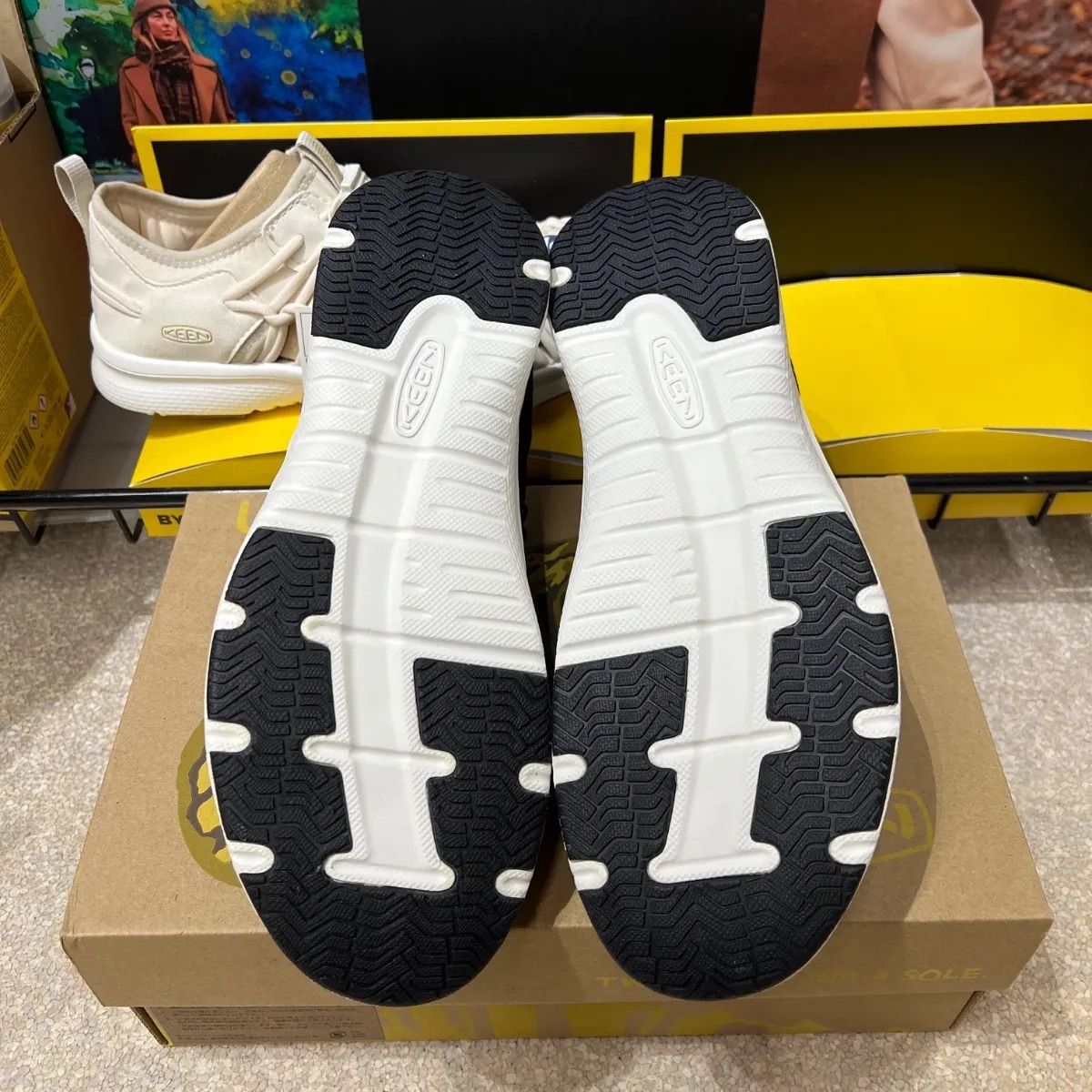 KEEN keen キーン⚫︎靴 サンダル ユニーク 03 M UNEEK ブラック 26.5 