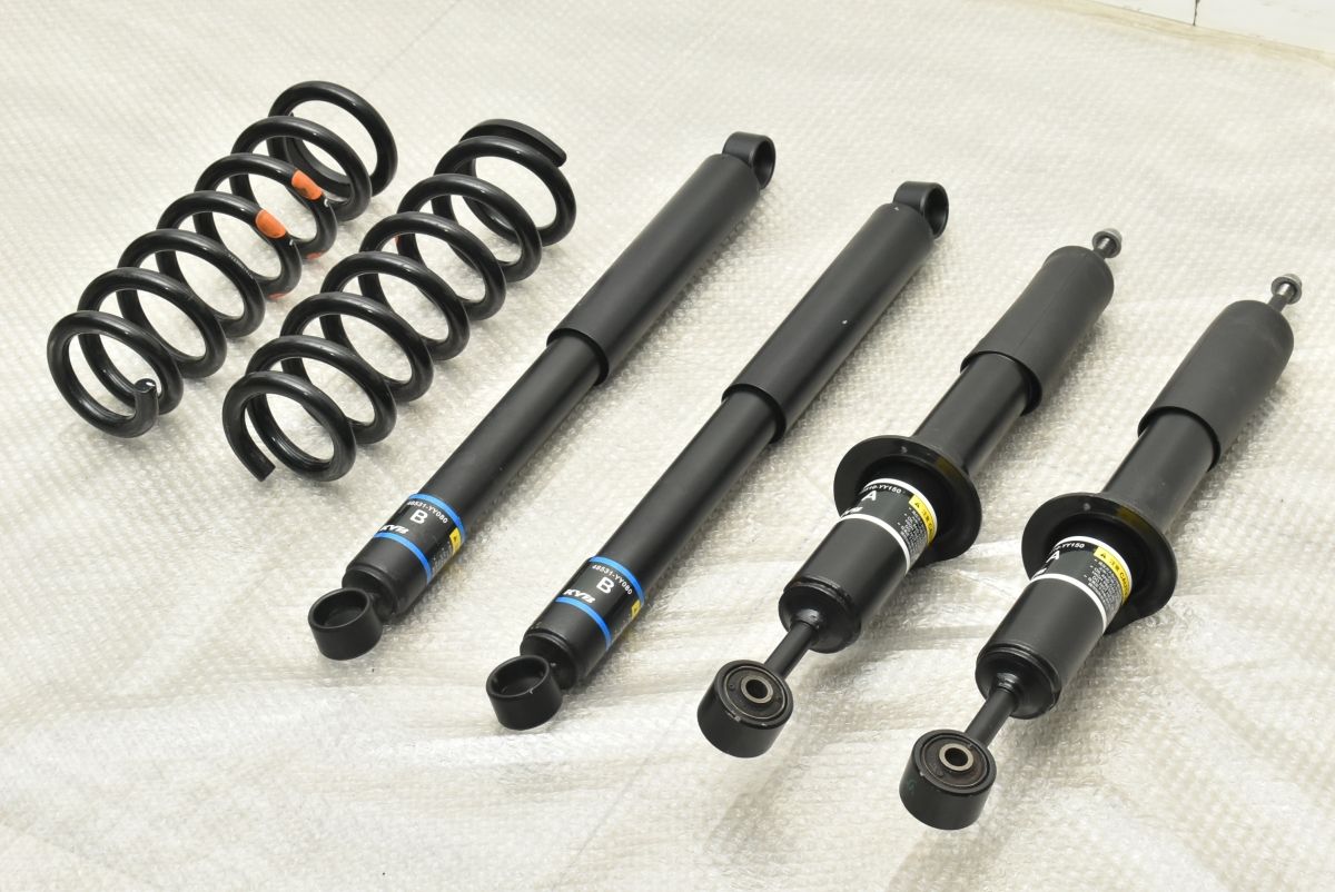 新車外し 美品】トヨタ GUN125 ハイラックス GRスポーツ 純正 