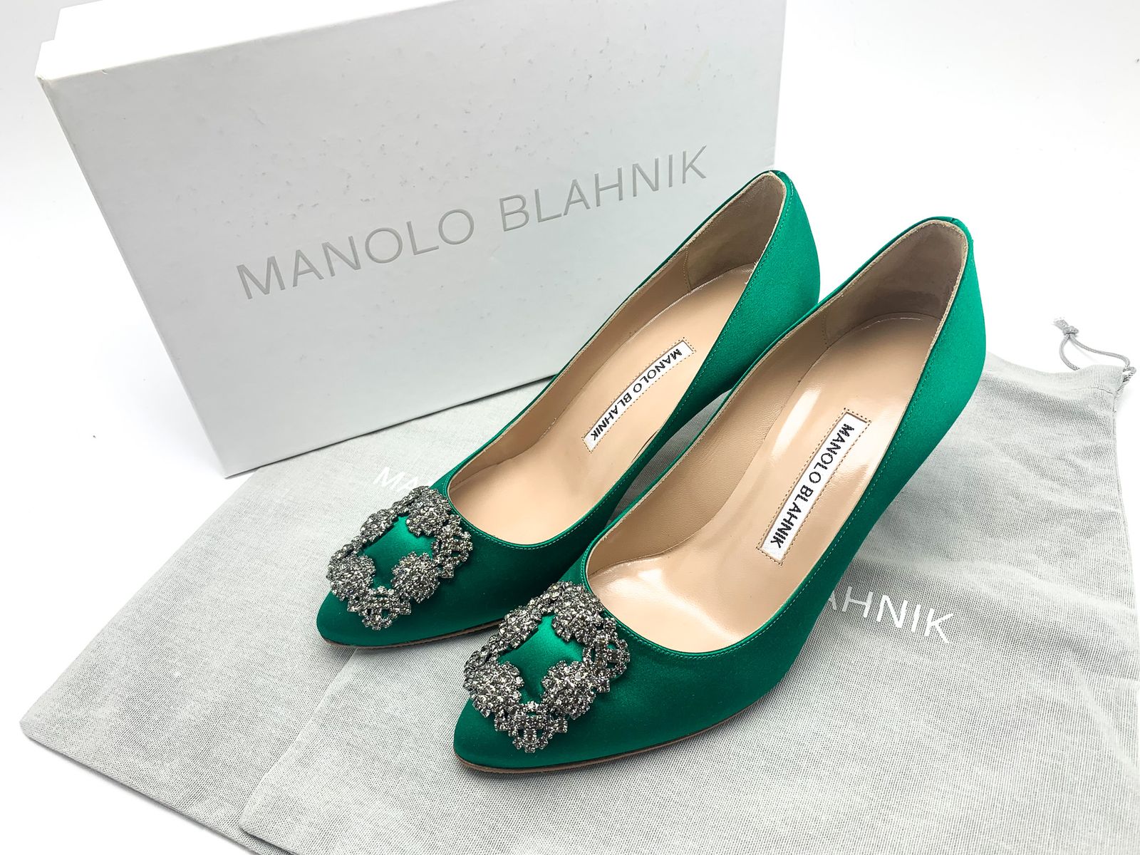 MANOLO BLAHNIK マノロブラニク ハンギシ サテン グリーン パンプス