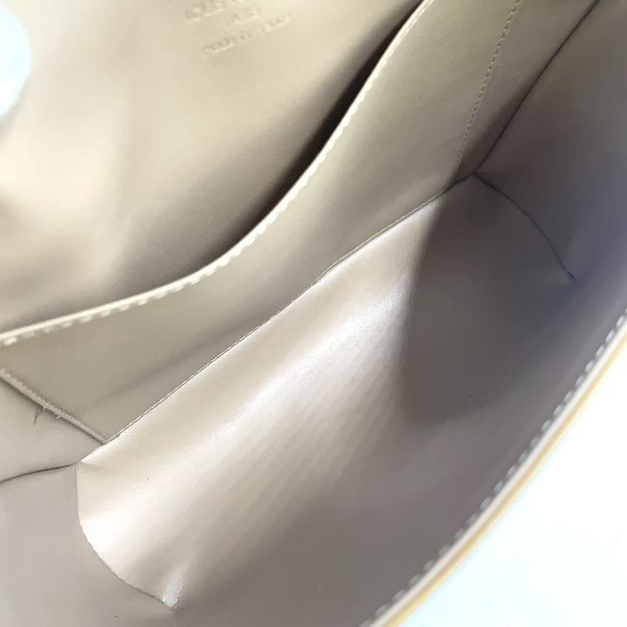 LOUIS VUITTON トンプソンストリート モノグラムヴェルニ
