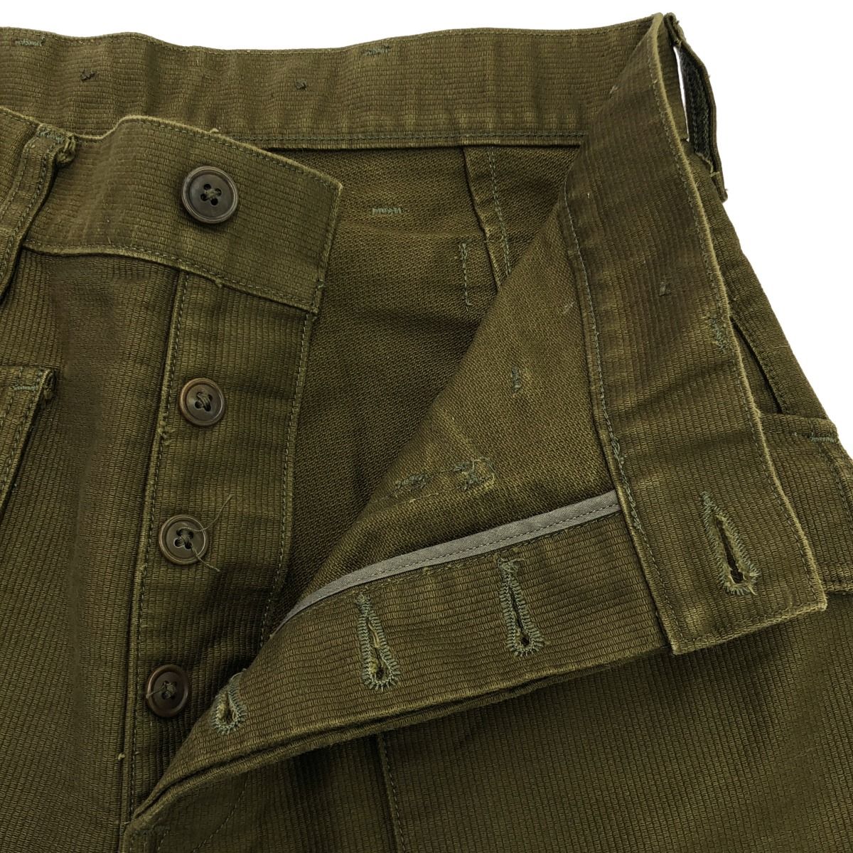 最高の相棒になる究極のヘリンボーン!!40s NAVY DECK PANTのご