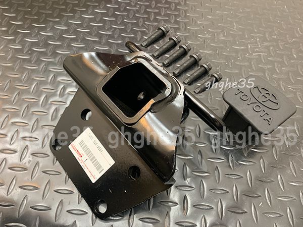 USトヨタ純正》 FJクルーザー ヒッチメンバー ⁄ ヒッチカバー セット