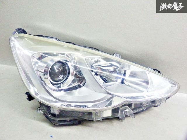 アクア　NHP10 　右側用ヘッドライト コイト　52-291　吹き出し口 アクア NHP10 右側用ヘッドライト コイト 52-291 吹き出し口