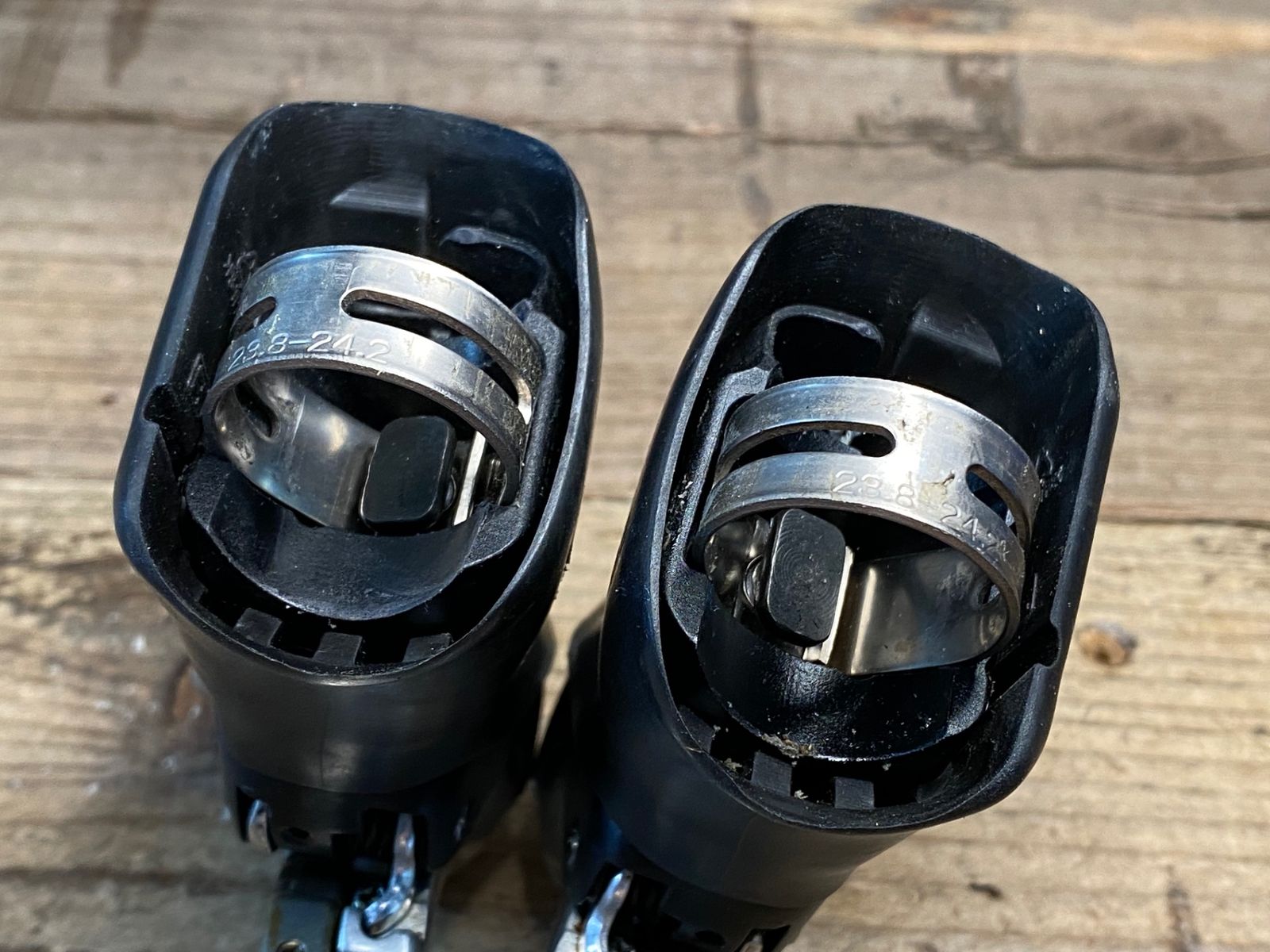 ブラケットフード劣化