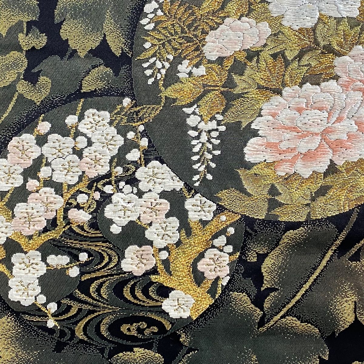 袋帯 買い求めよ 逸品 華文 有職文様 刺繍 金銀糸 金色 六通 正絹 中古
