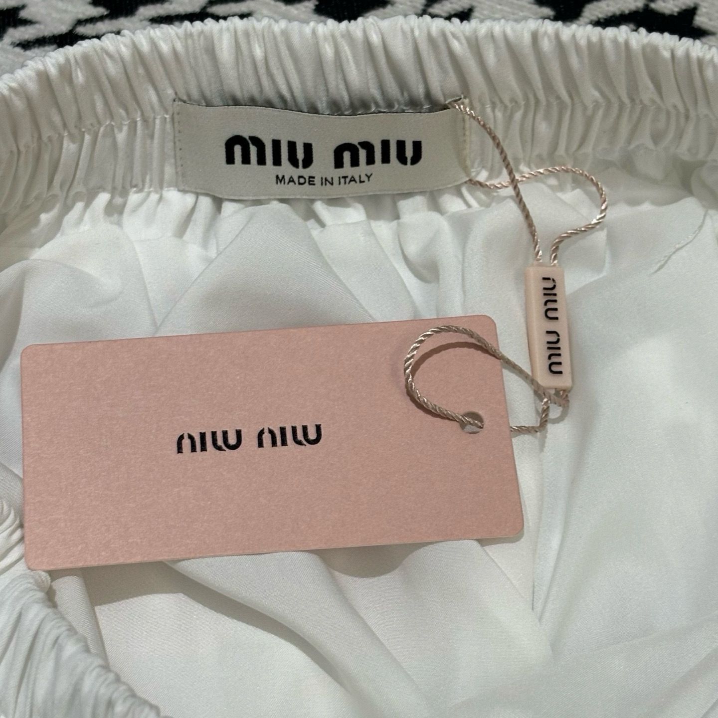 MIUMIU フリル付きフ