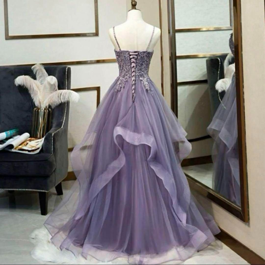 お花のデザインがゴージャスなフリルイブニングドレス♩.• お花のデザインがゴージャスなフリルイブニングドレス?.? - メルカリ