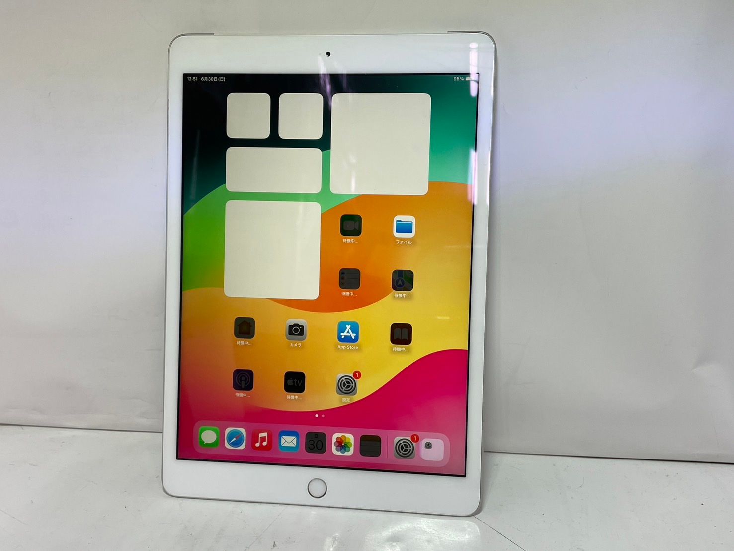 美品】⭐️iPad 第7世代Wi-Fi＋Cellular 32GB⭐️ Apple iPad