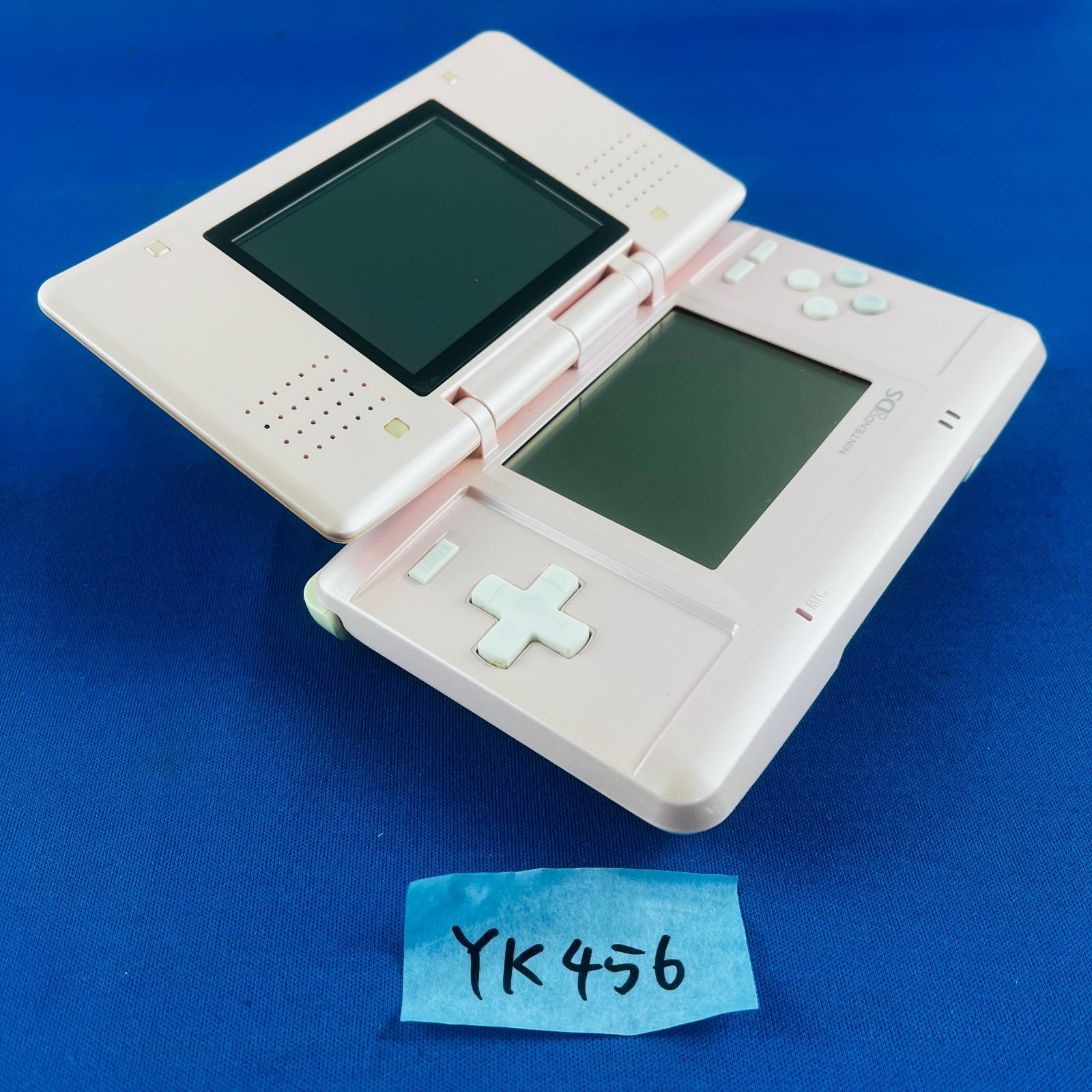 NintendoDS初代モデル キャンディピンク★充電器・ソフト３本★おまけ付き Amazon | ニンテンドーDS キャンディピンク【メーカー生産終了