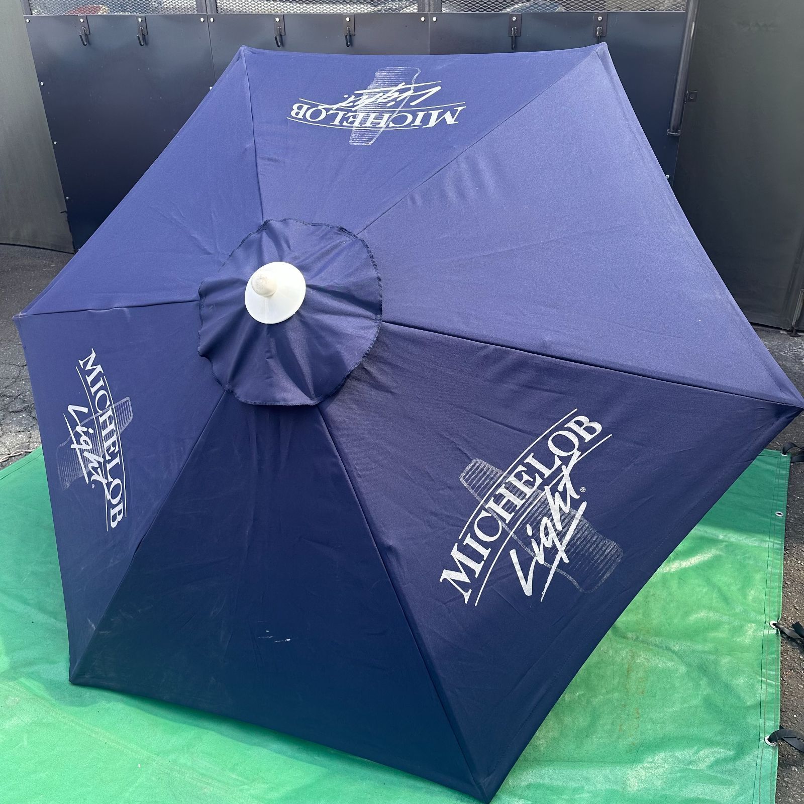 MICHELOB Light パラソル