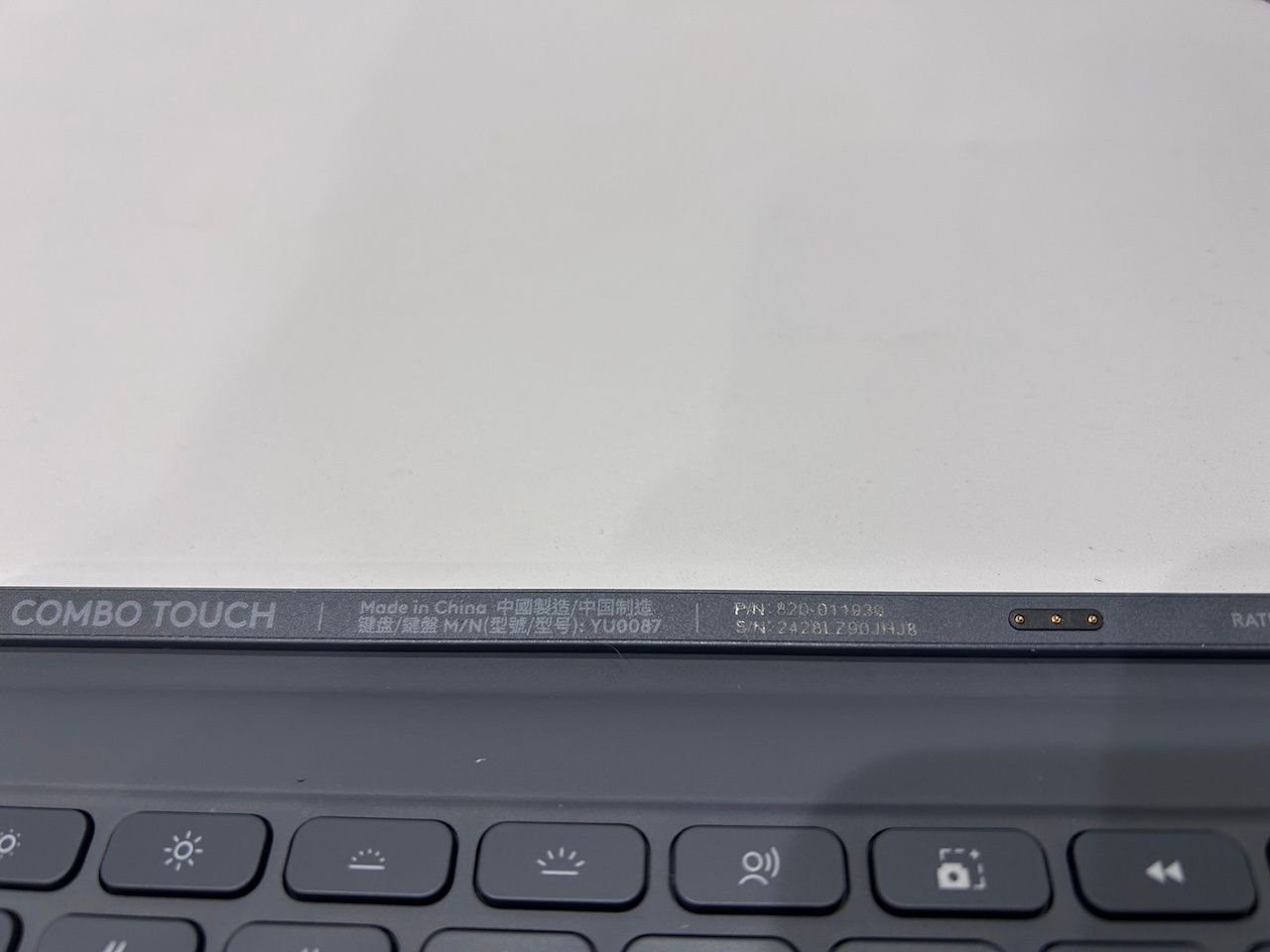 iK1277GRA キーボード付きケース
