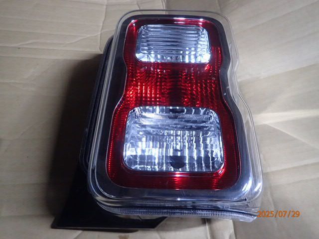 ハスラー MR52S テールランプ RH 右 35650-59S00 送料込み ハスラー MR52S テールランプ RH 右 35650-59S00 送料込み 楽天