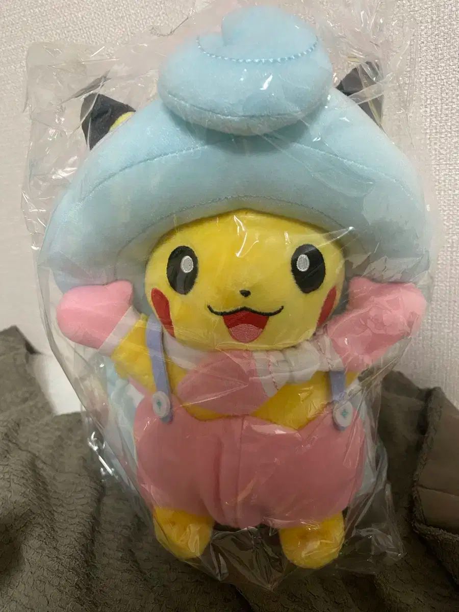 2020 ハロウィーン ピカチュウ IN 人形