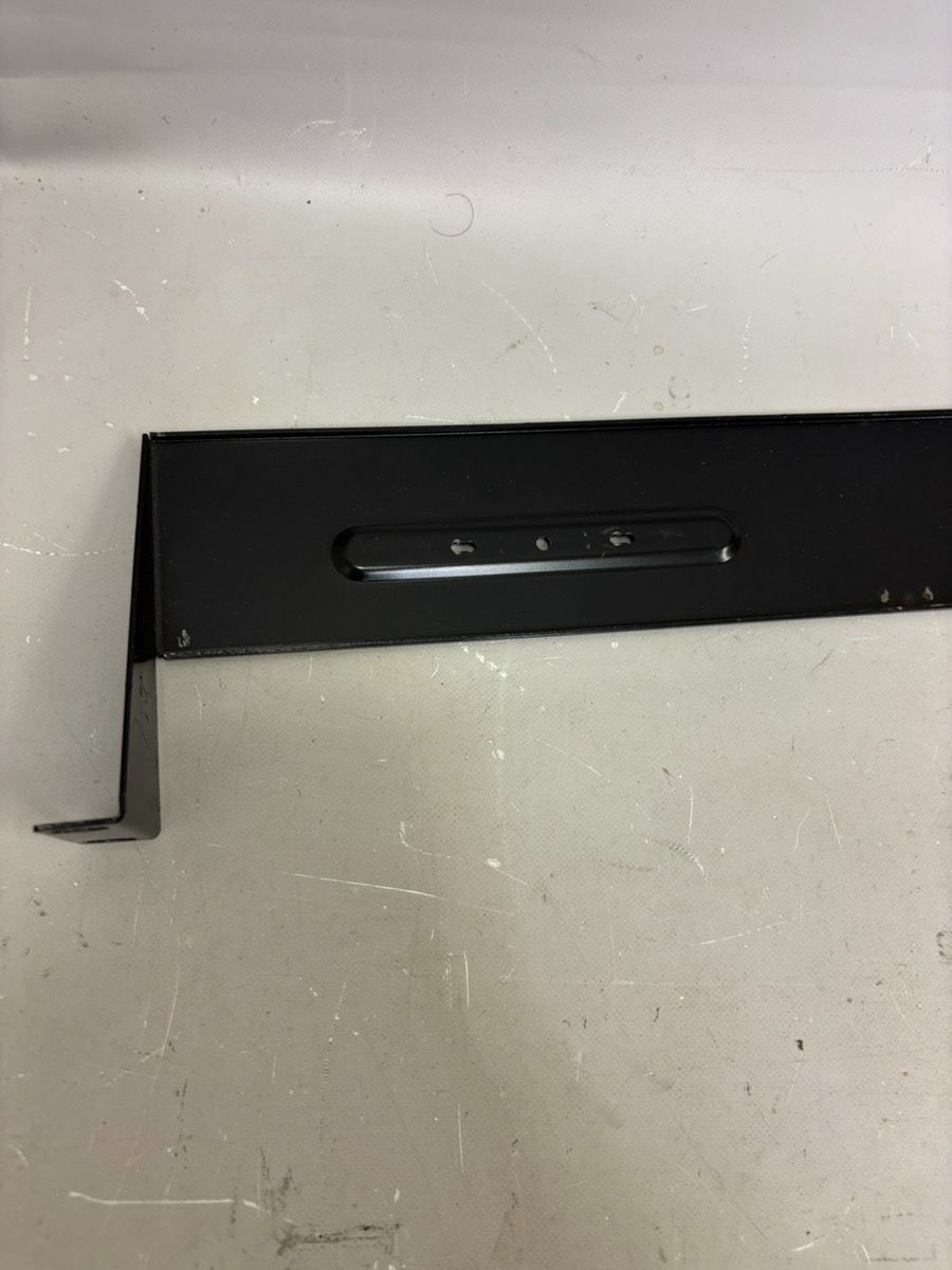 動作品】BOSS 1U Half Rack Mount Tray ブラック RAD-50対応
