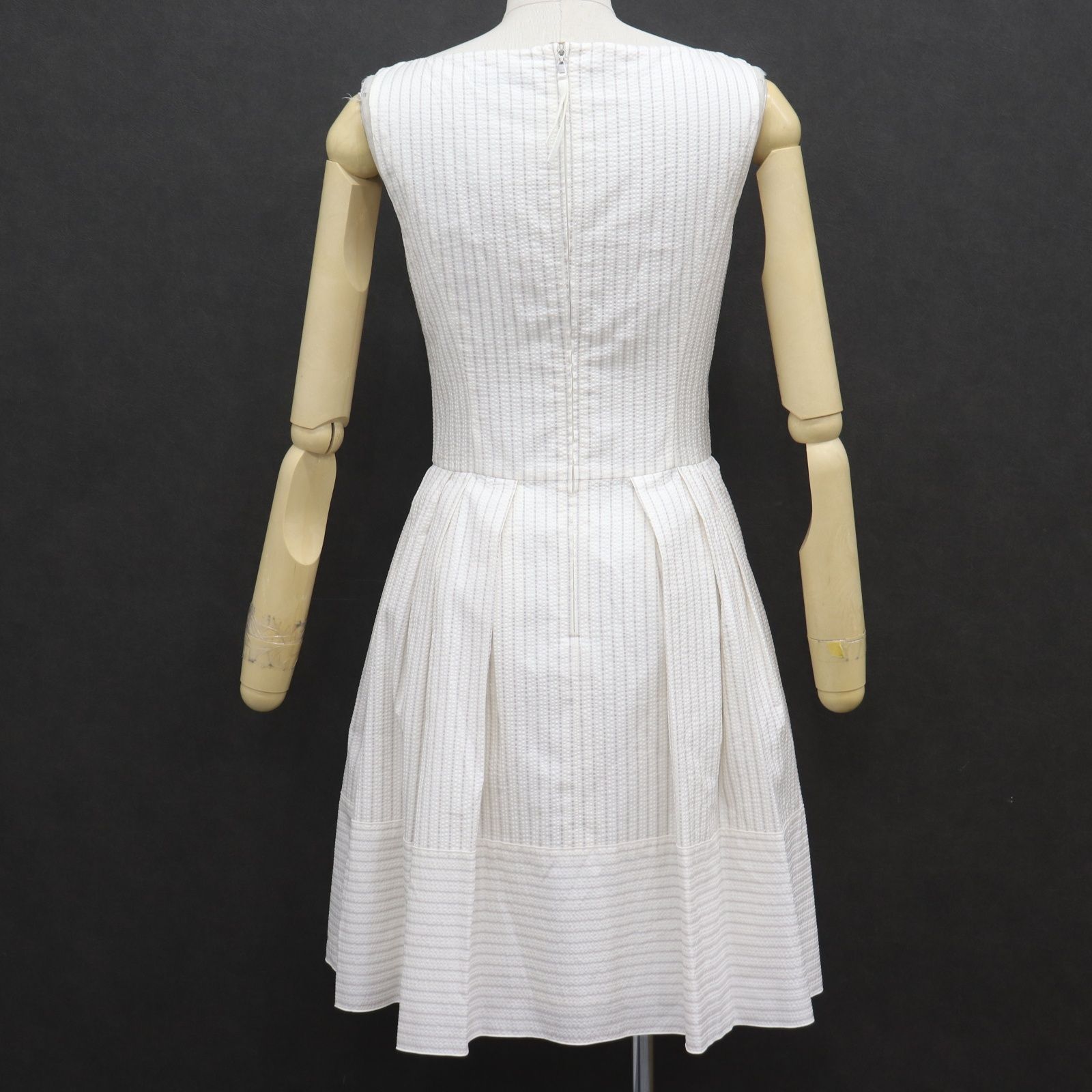 ITGO6ALFSVYU 美品 FOXEY フォクシー White Coral ワンピース 