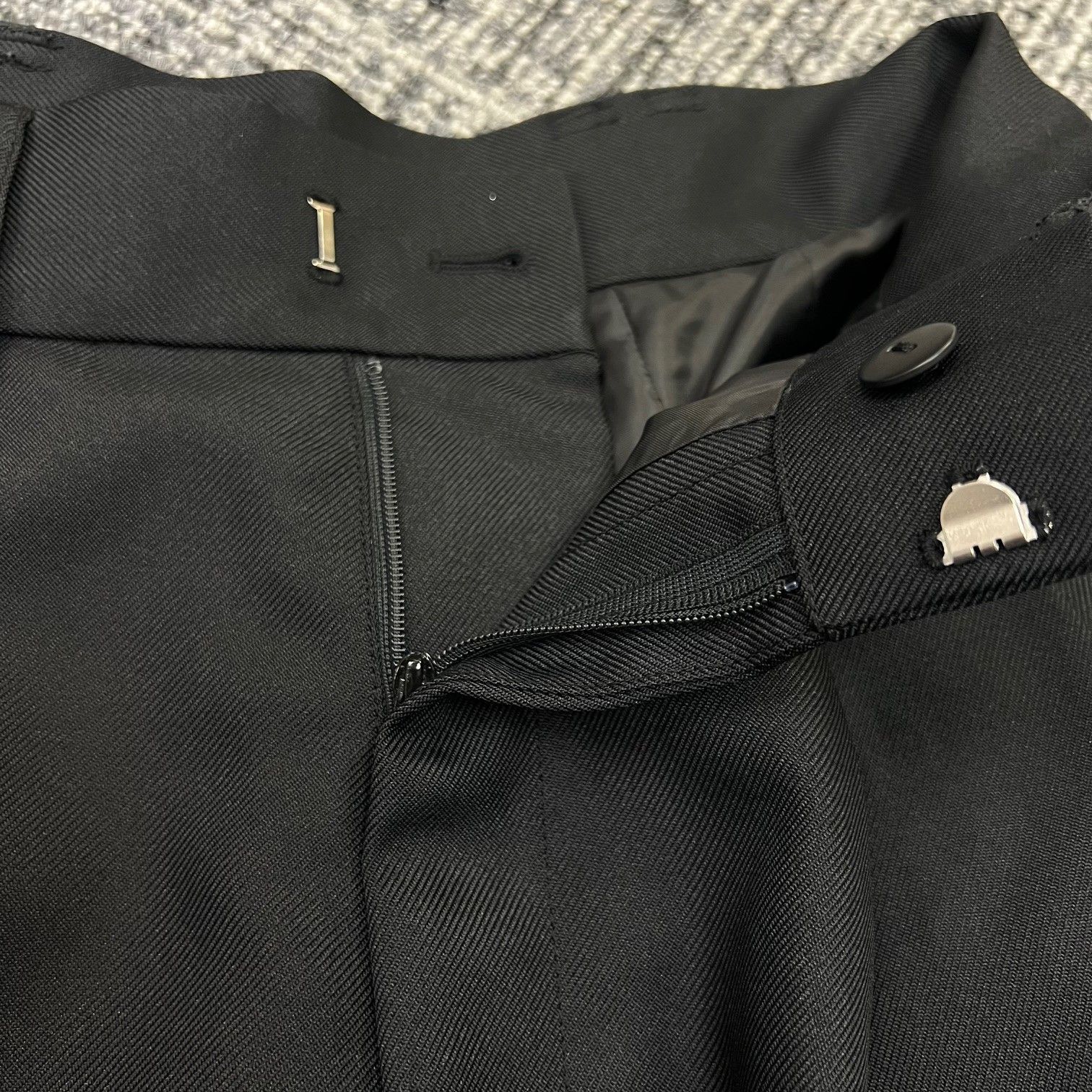 タックバルーンボリュームパンツ