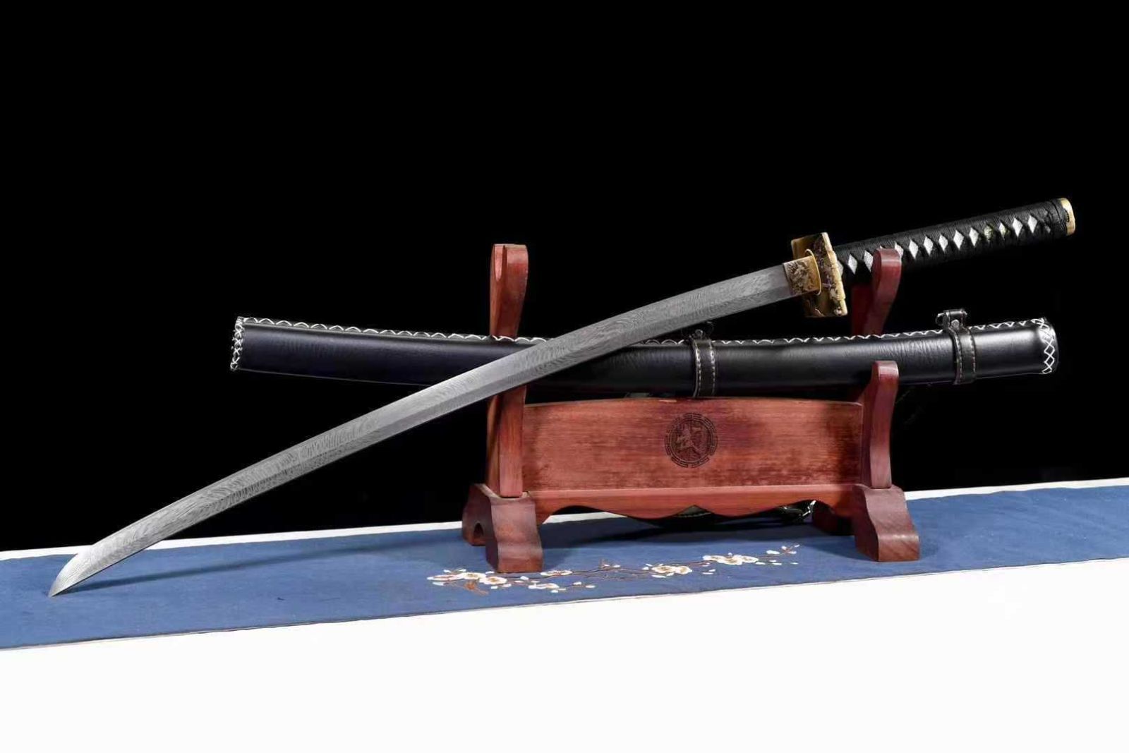 鬼剣士 武士打刀 百煉模様鋼 × ダマスカス工法｜純銅精彫装具｜全長 103cm 打刀 稽古用 美術刀 刀装具 模擬刀 日本刀 模造刀 鑑賞用 OSPLAY 装飾用” 非実戦