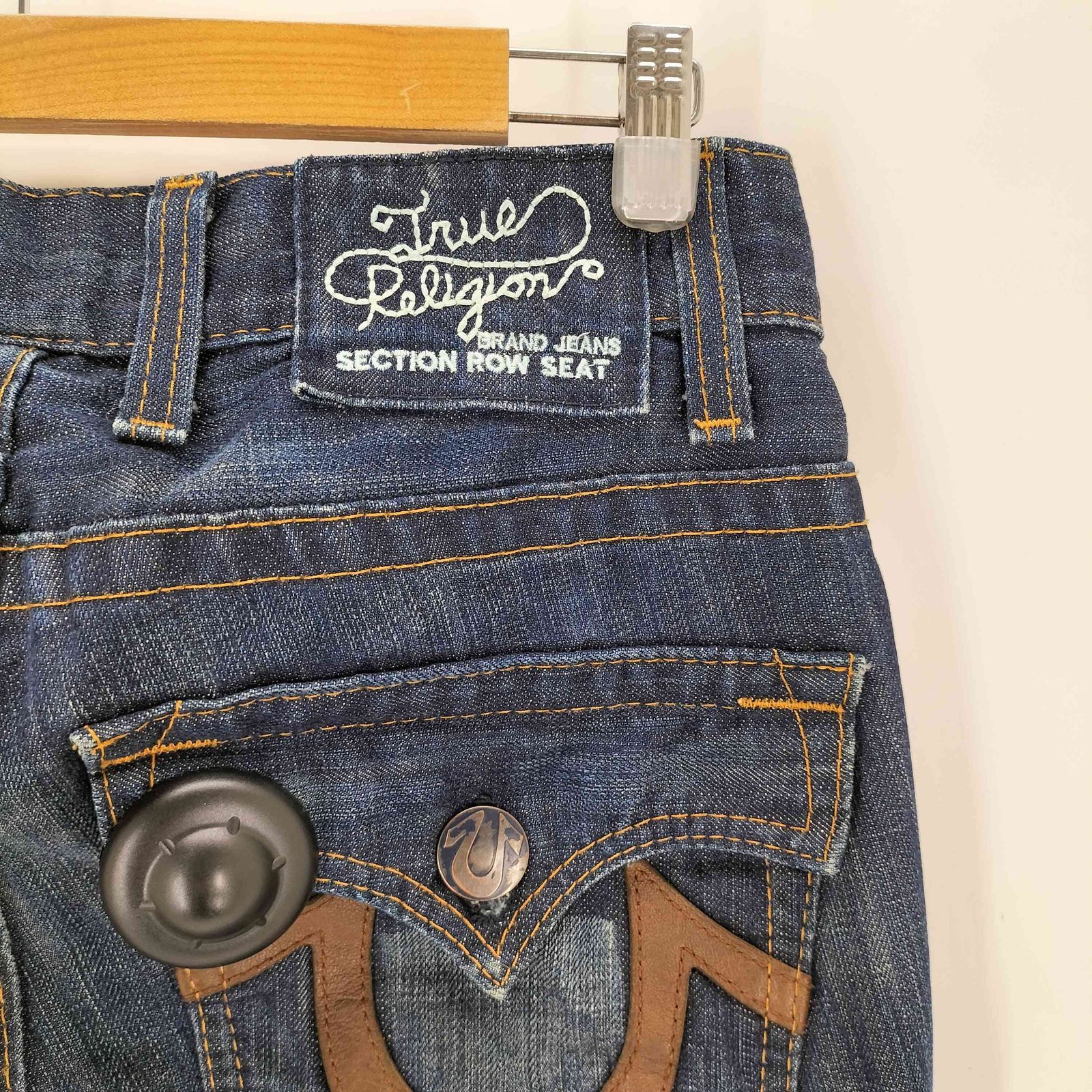 トゥルーレリジョン　SECTION ROW SEAT True Religion World Tour Section Row Seat Yellow Stetch Mens