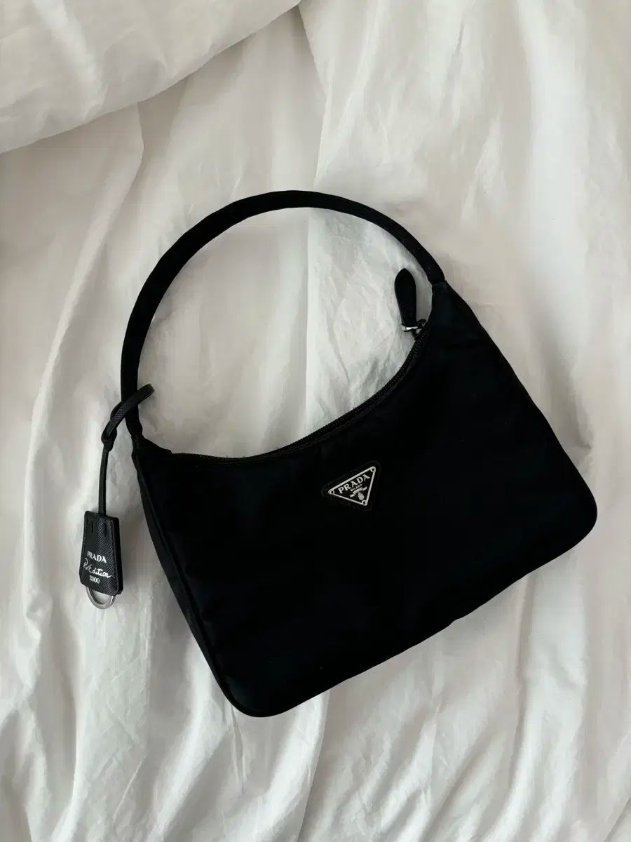 PRADA プラダ ホーボーバッグ ＋ モ ナムヒ キーリング