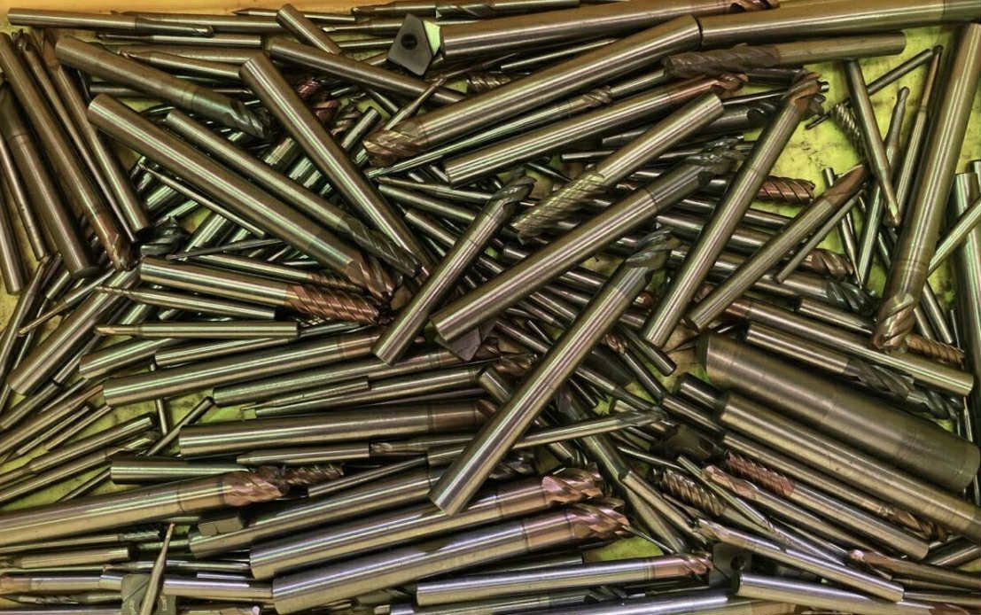 使用済み超硬チップスクラップ 使用済超硬エンドミル 、チップ