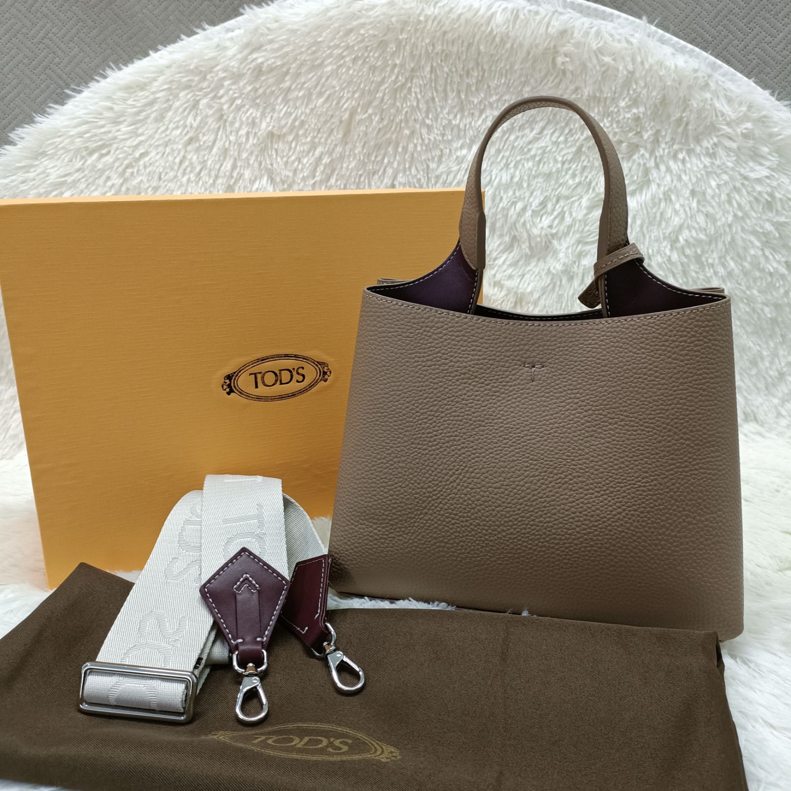 極美品✨トッズ T タイムレス ショルダーバッグ - メルカリ 