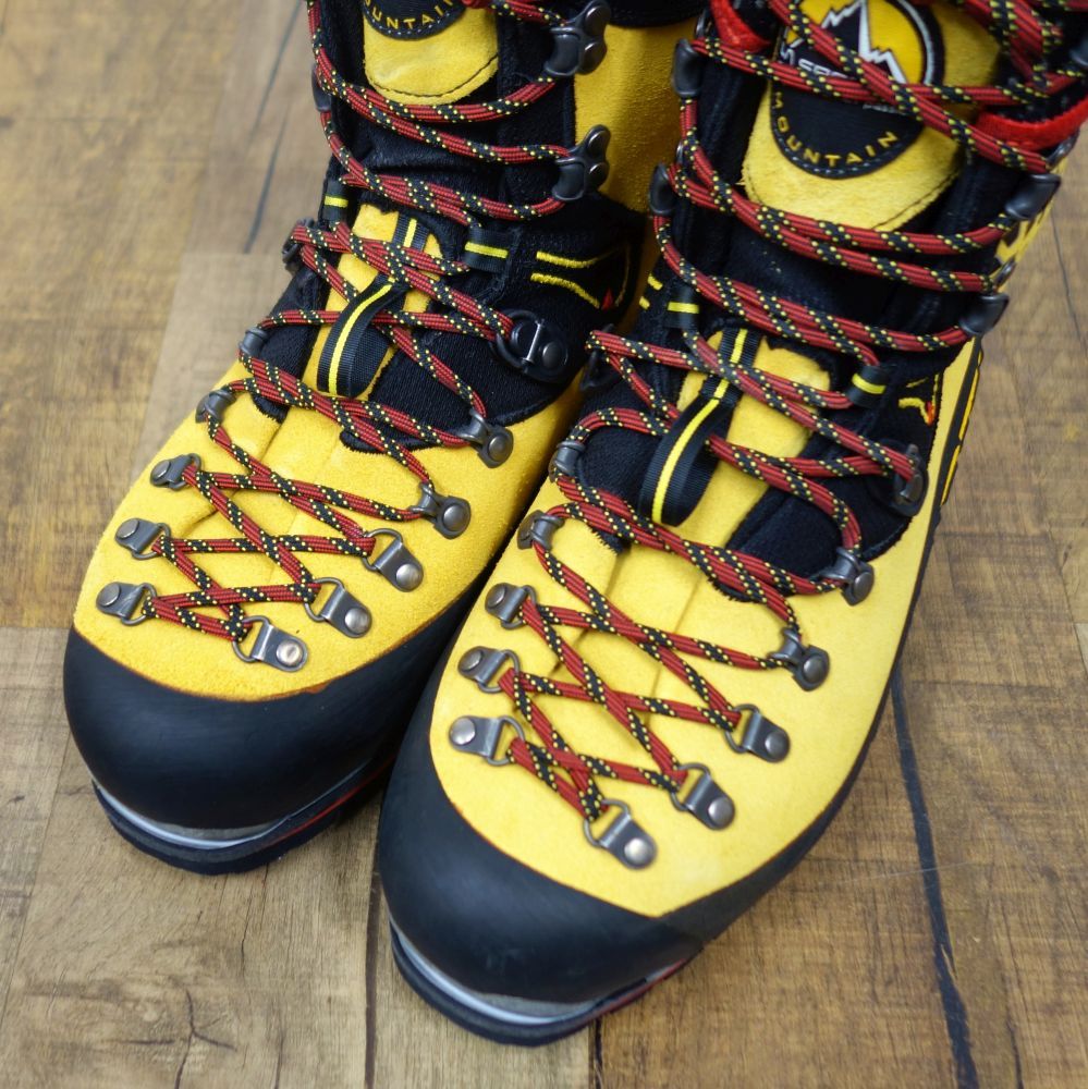 極美品 スポルティバ LA SPORTIVA ネパール キューブ GTX EU41 26.1cm 