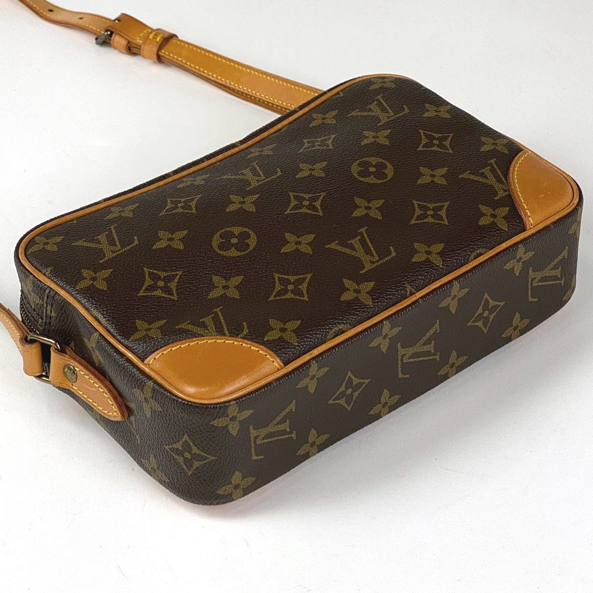 ルイ・ヴィトン Louis Vuitton トロカデロ 24 斜め掛け ショルダー