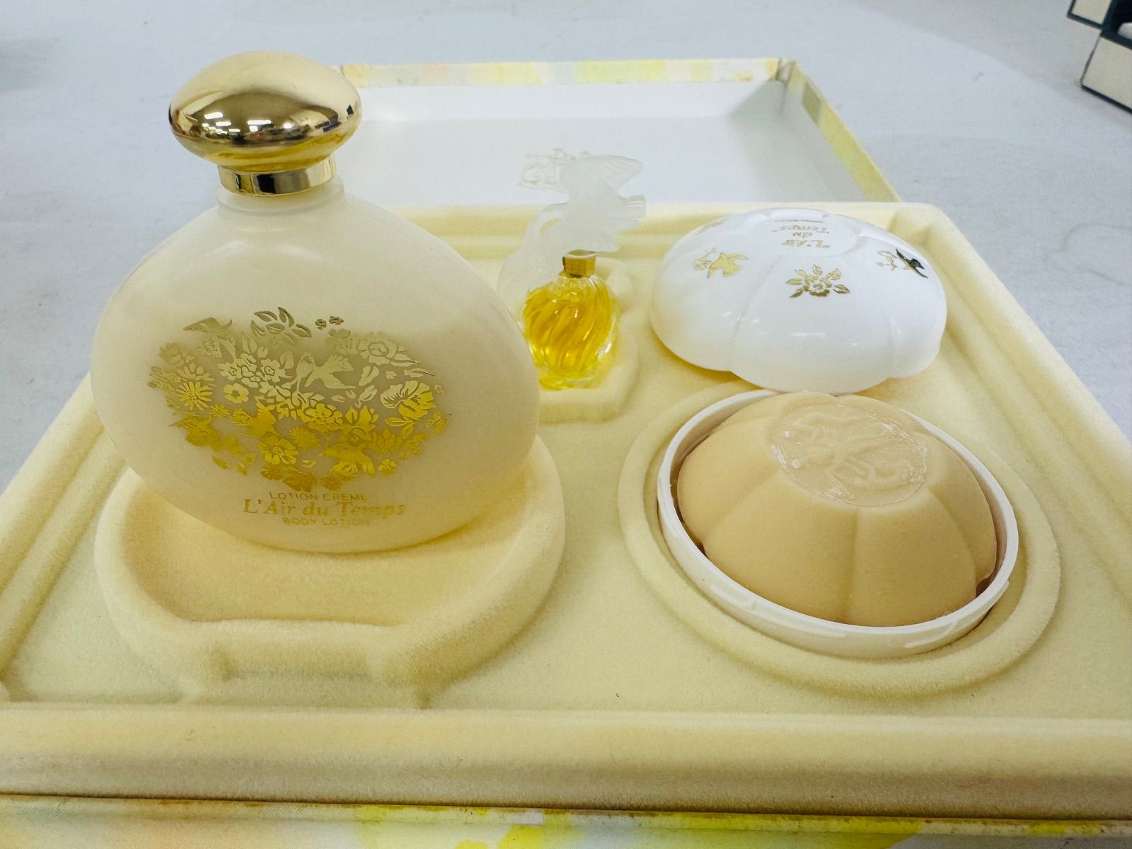 HERMES GIVENCHY GUCCI 香水4本セット HERMES エルメス 香水 4本セット