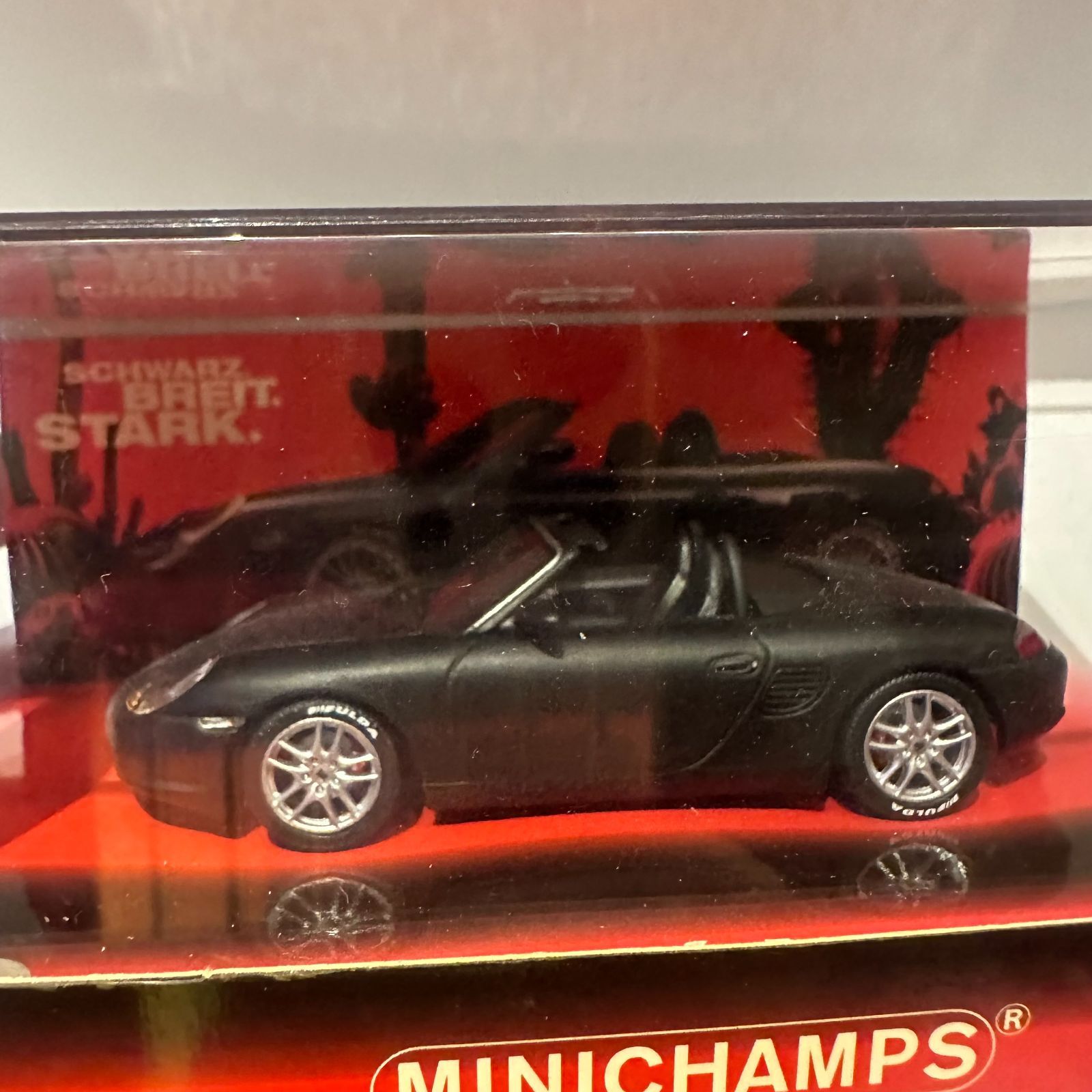 メーカー ミニチャンプス