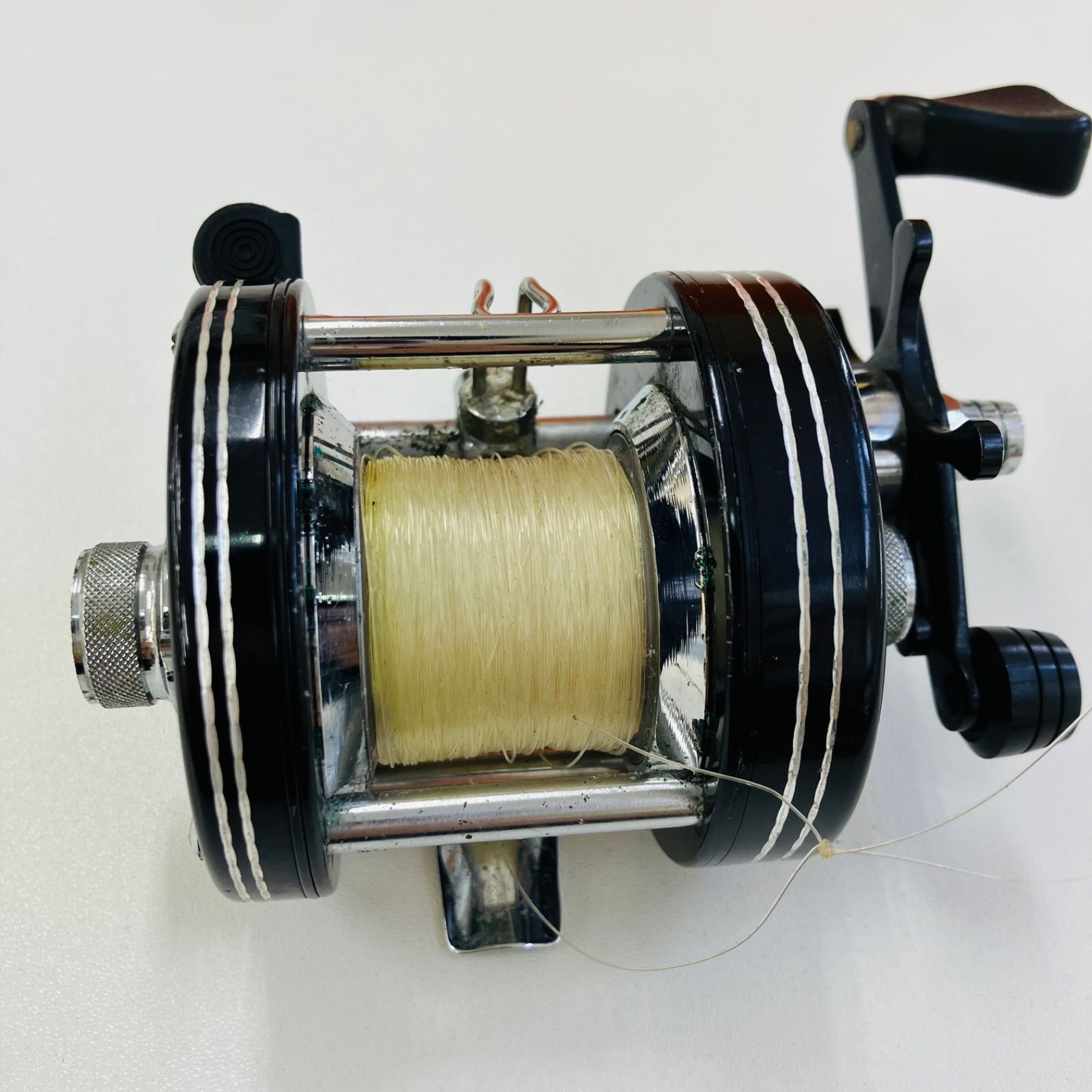 ヘドン　HEDDON MARK. lV3200 リール ヘドン HEDDON MARK. lV3200 リール NICE VINTAGE Heddon 3200
