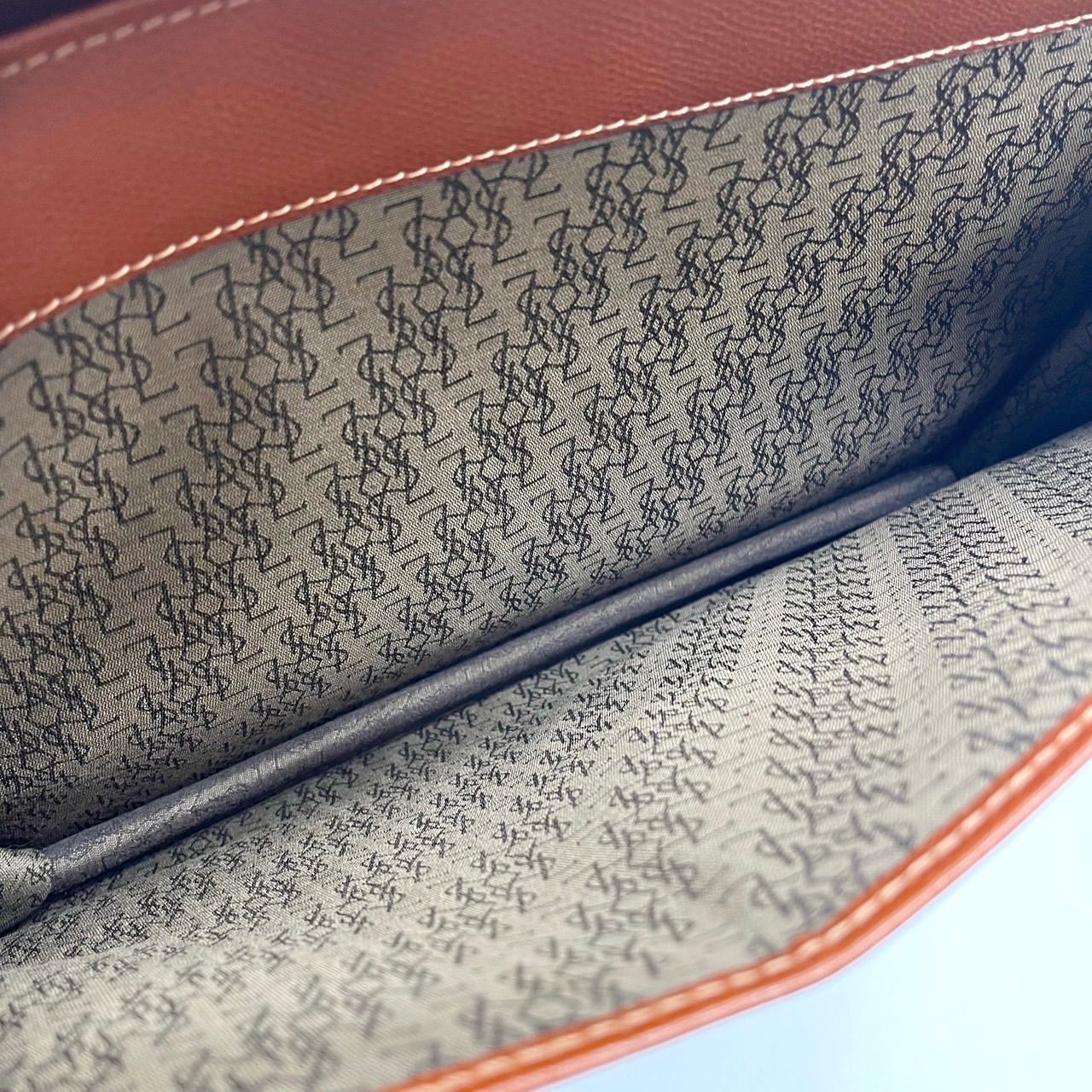 Yeves Saint Laurent イヴサンローラン ハンドバッグ トートバッグ ショルダーバッグ ビジネスバッグ YSL金具 レザー 革 ブラウン 茶色 ゴールド金具 A4収納 ユニセックス 男女兼用 メンズ レディース KARIMZIABAT_FR