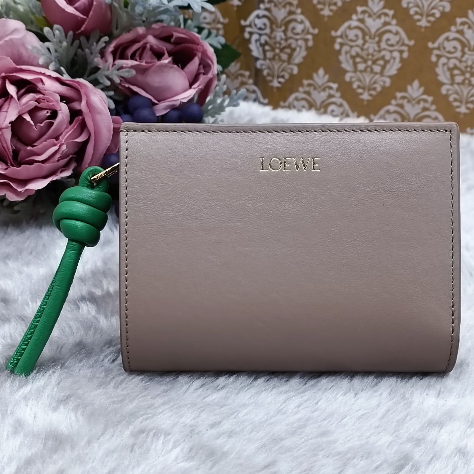 LOEWE 》 ☆美品☆ ロエベ ノット コンパクトウォレット シャイニー 