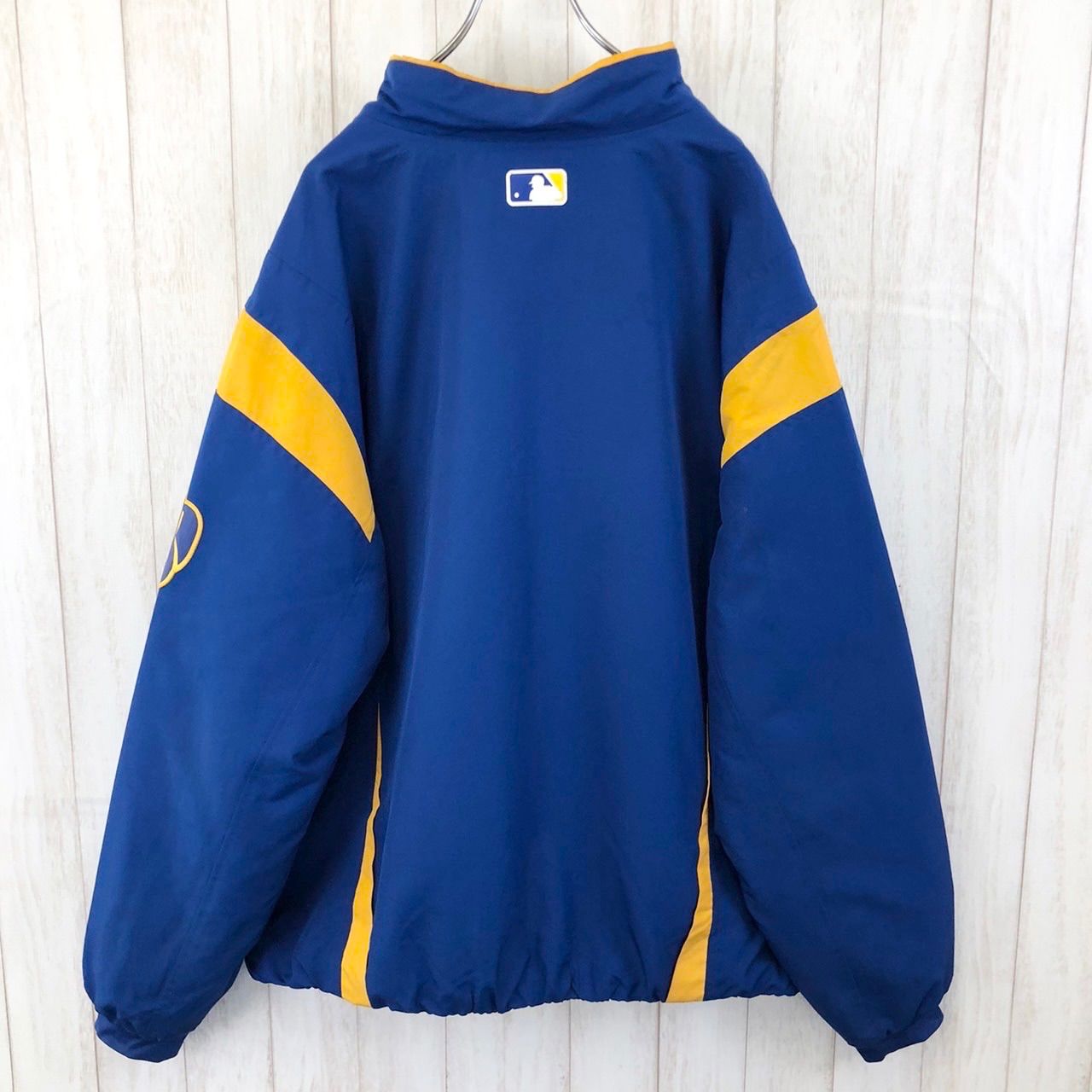 MLB ブリュワーズ Majestic ナイロンジャケット 中綿 4XL 刺繍 MLB