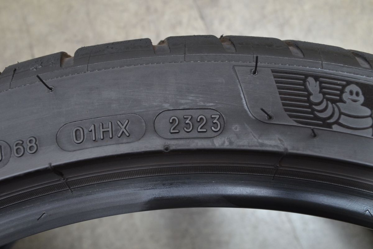 992 718ケイマンGT4