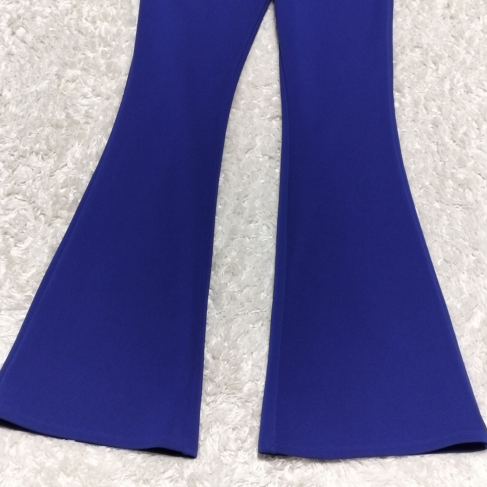 RE.アールイードット仲里依紗美脚ストレッチフレアパンツ