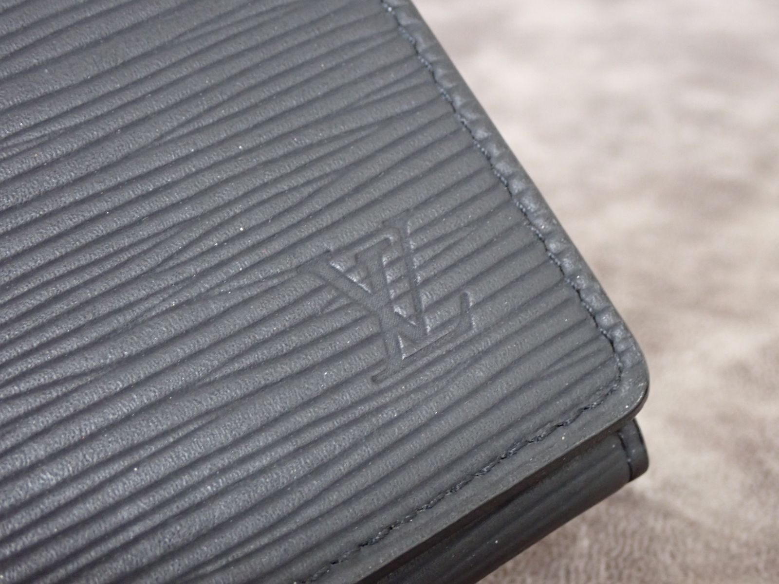 LOUIS VUITTON ルイヴィトン エピ 名刺入れ カードケース