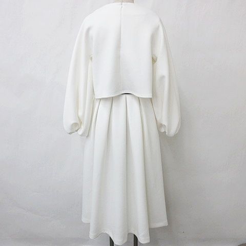 ツルバイマリコオイカワ白ワンピース　34サイズ ツルバイマリコオイカワ白ワンピース34サイズ