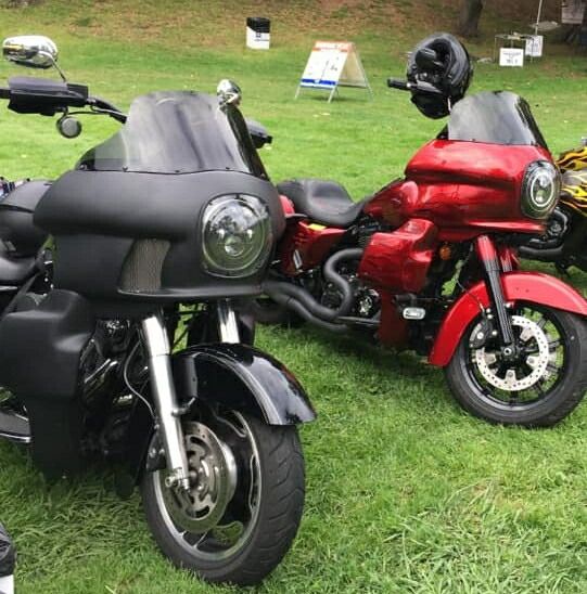 FXRT REPRODUCTION Closed Back フェアリングキット 2014年以降FLHR 11インチスモークシールド ベント無し BRIGHTFACE_UK