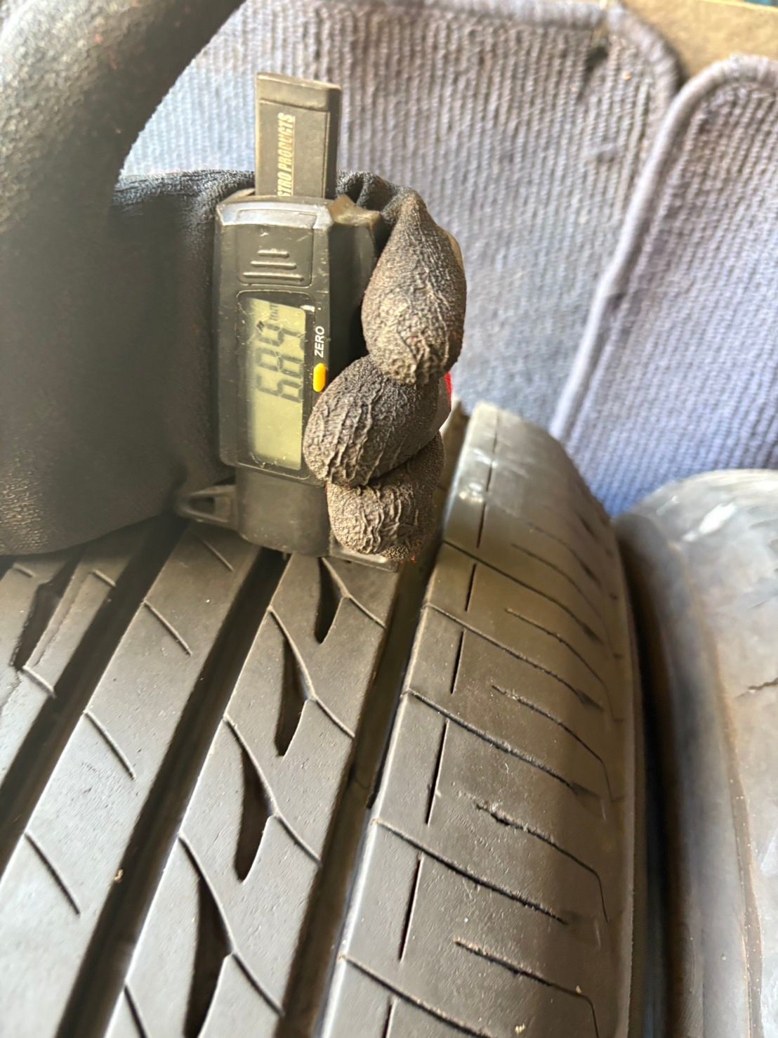 8.5分山 BRIDGESTONE