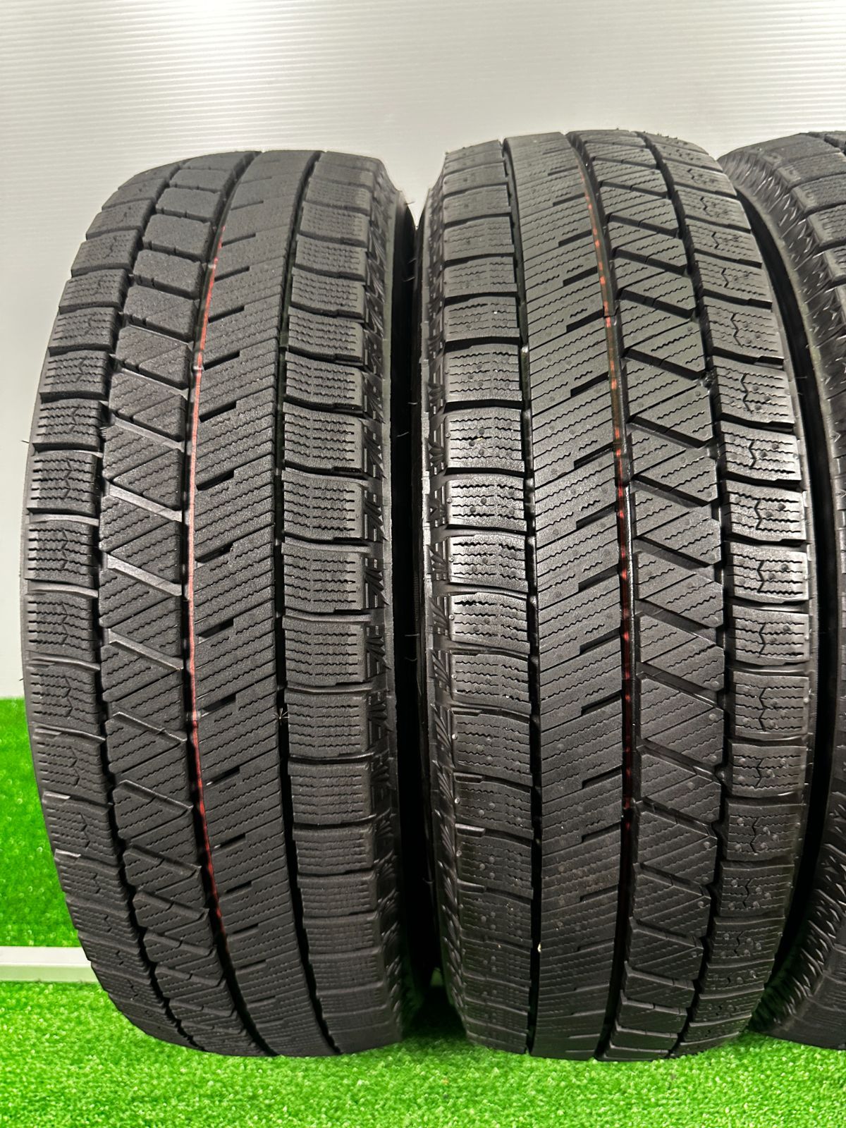 ◇送料込み◇ 155/65R14 中古スタッドレス４本　軽自動車用　VRX3 ◇送料込み◇ 155/65R14 中古スタッドレス4本 軽自動車用 VRX3