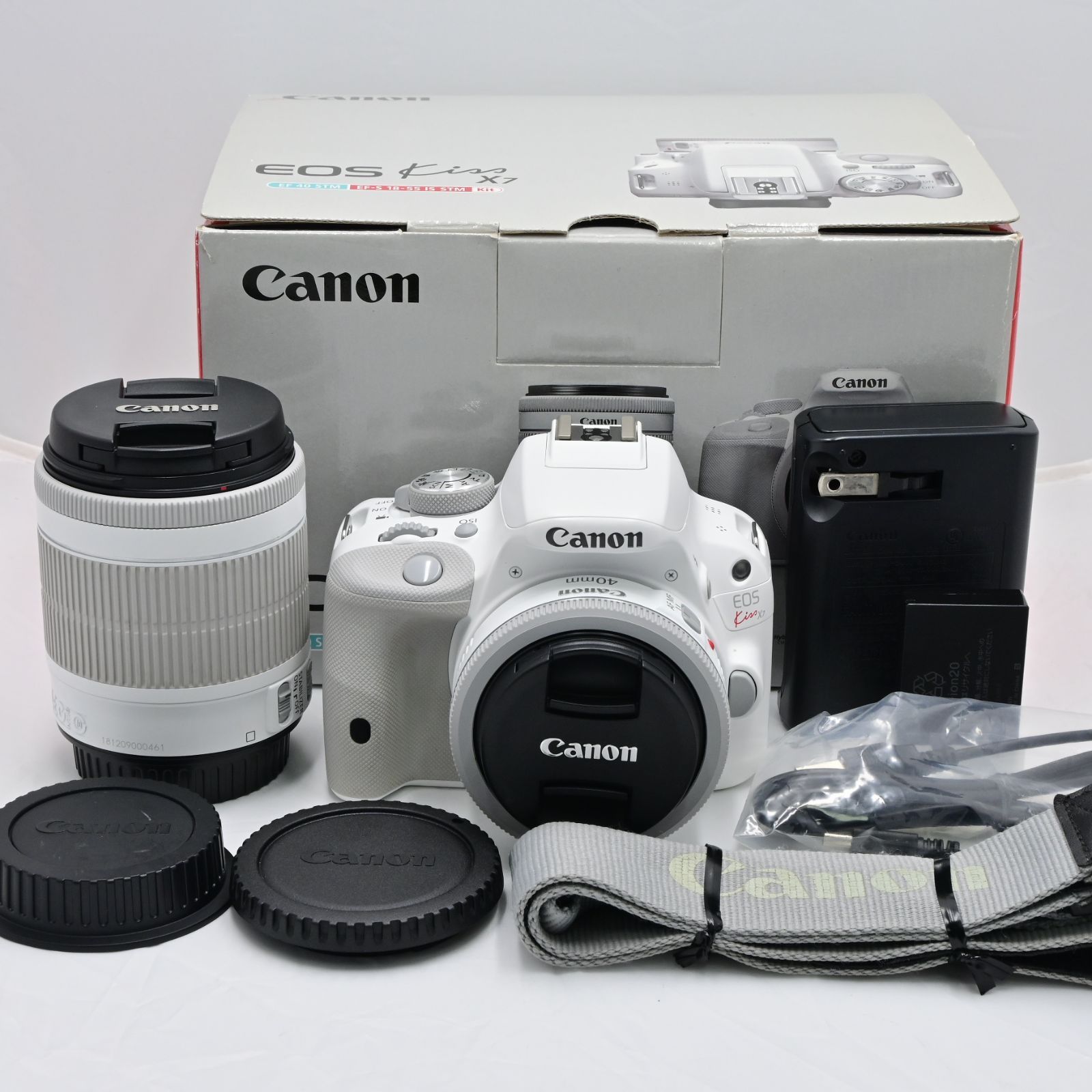 Canon EOS Kiss X7 一眼レフカメラ フルセット 美品 a1621 デジタルカメラ