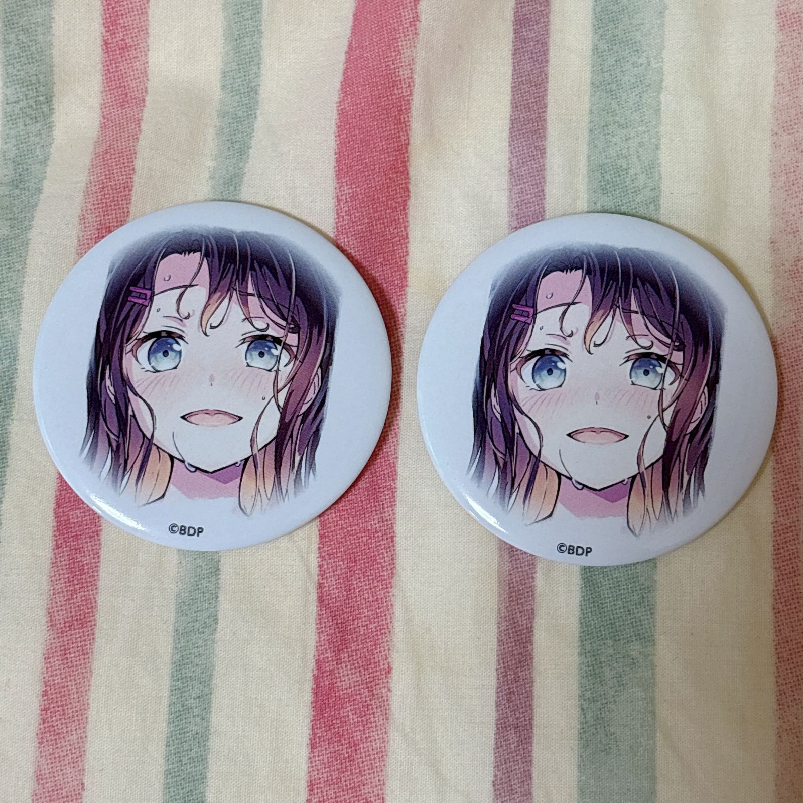 ハロー、ハッピーワールド! 奥沢美咲 ミッシェル 缶バッジ+ブロマイド ハロー、ハッピーワールド! 奥沢美咲 ミッシェル 缶バッジ+