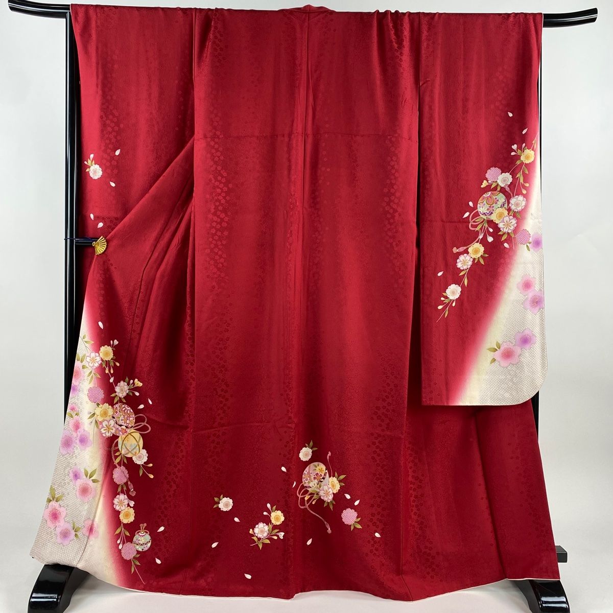 振袖 身丈165.5cm 裄丈70cm L 袷 桜 手鞠 金彩 ラメ箔 赤 正絹 名品