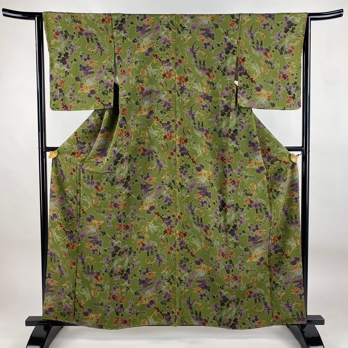 小紋 身丈159cm 裄丈64cm M 袷 草花 縮緬 よもぎ色 正絹 秀品