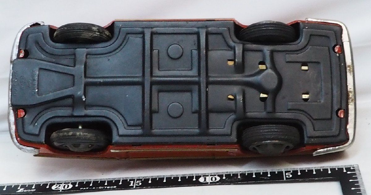 旭玩具【ルノー フロリード赤リペイント屋根欠】ブリキ tin toy car箱無 旭玩具【ルノー フロリード赤リペイント屋根欠】ブリキ tin toy